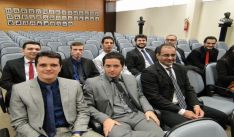 Visita Orientada do 8º Período ao TJES